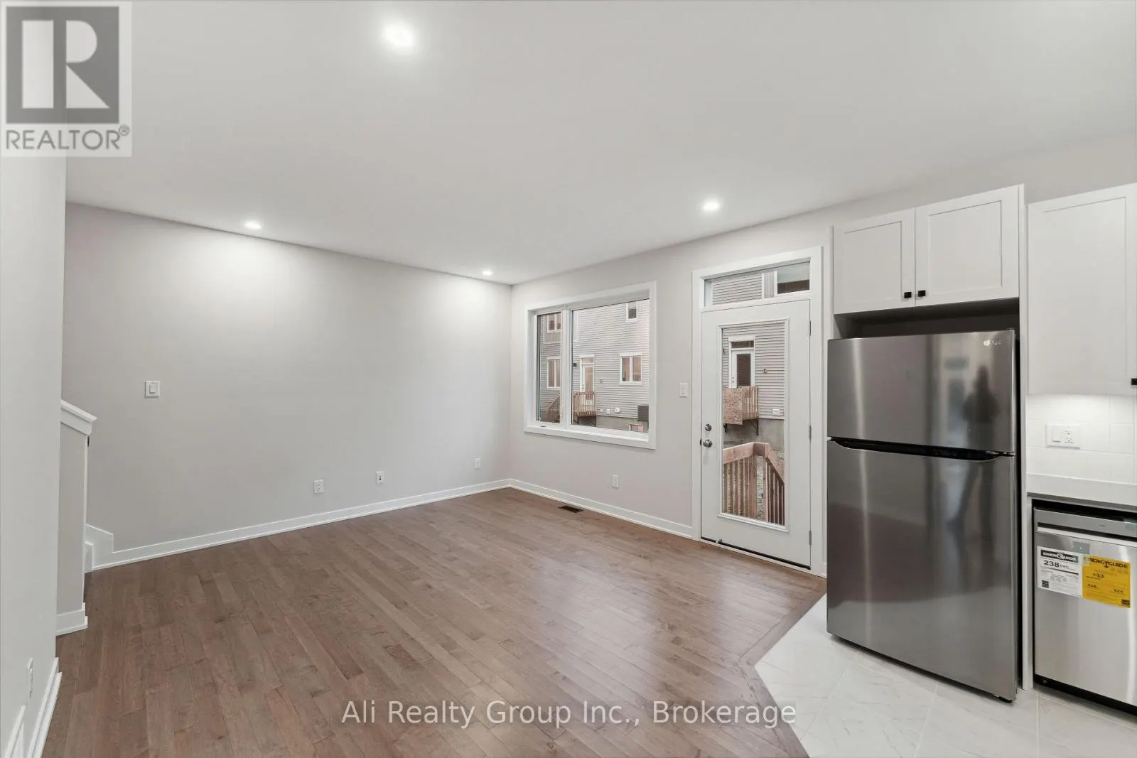 242 FALSETTO STREET