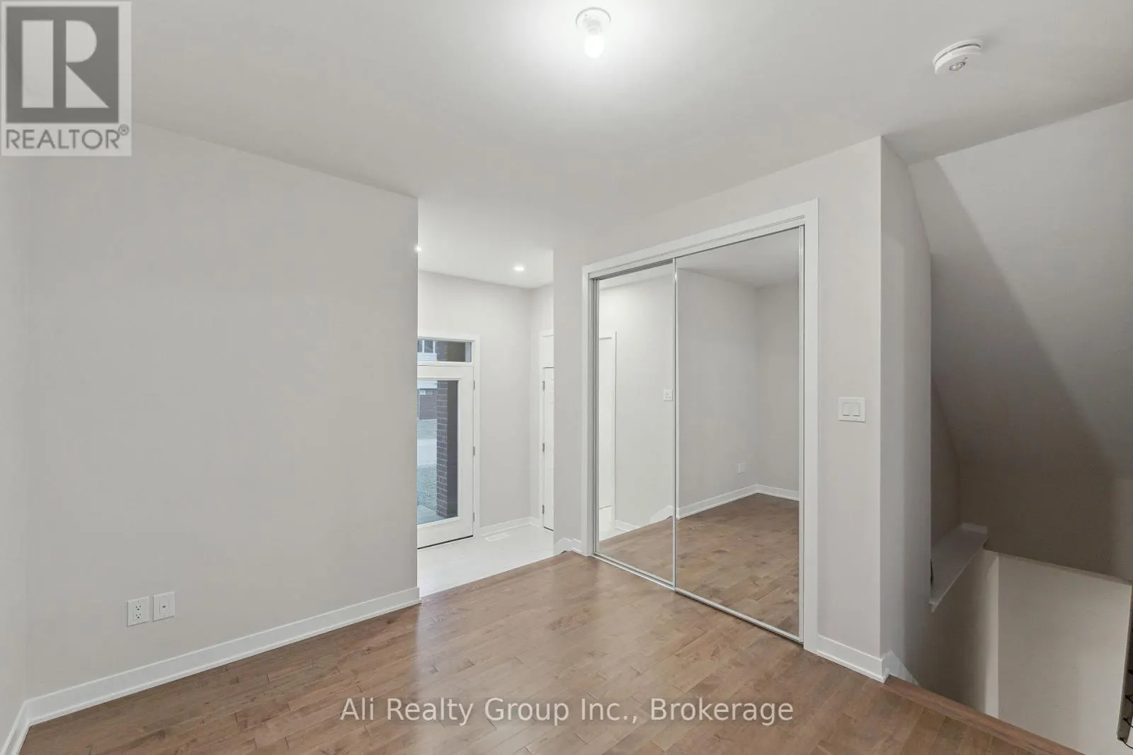 242 FALSETTO STREET