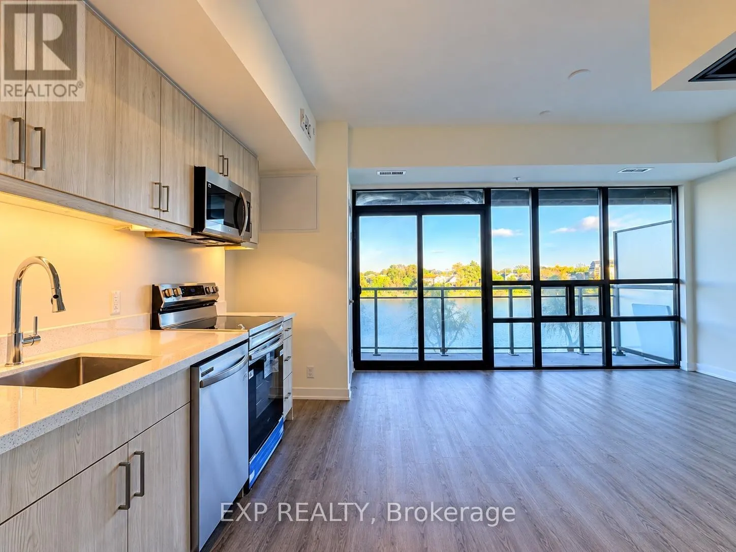 226 - 350 PRINCE CHARLES DRIVE S #226
