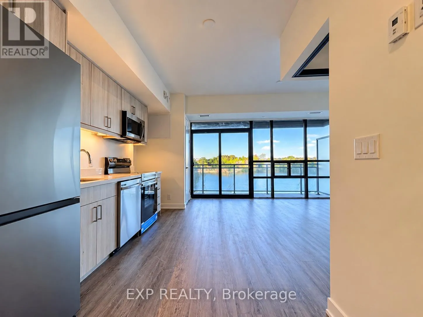 226 - 350 PRINCE CHARLES DRIVE S #226