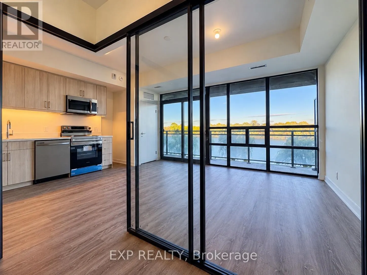 226 - 350 PRINCE CHARLES DRIVE S #226