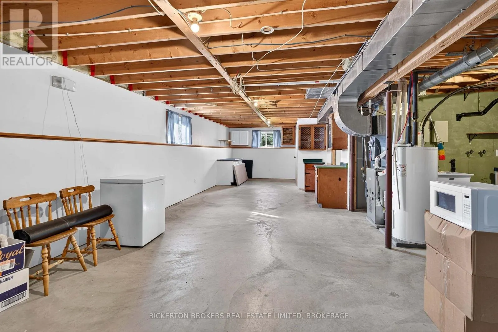 354 OAK STREET
