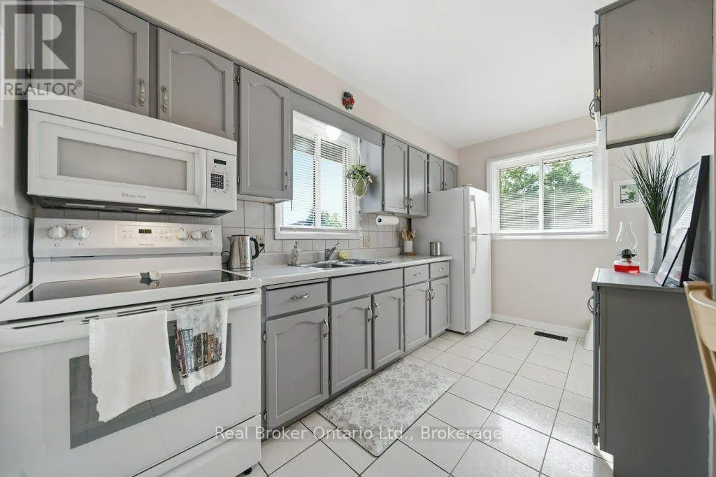 22 MOUNTFORD DRIVE