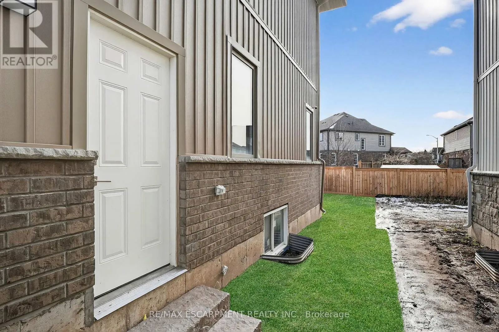 8868 ANGIE DRIVE