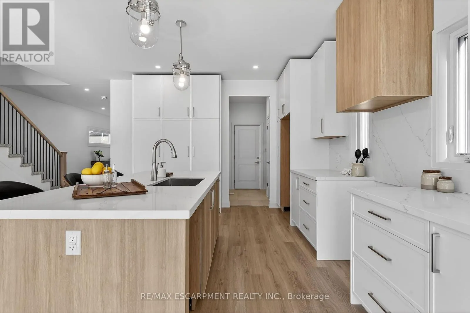 8868 ANGIE DRIVE