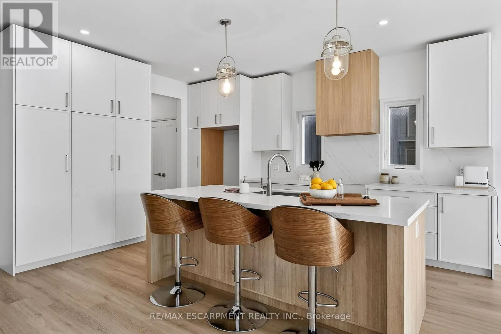 8868 ANGIE DRIVE