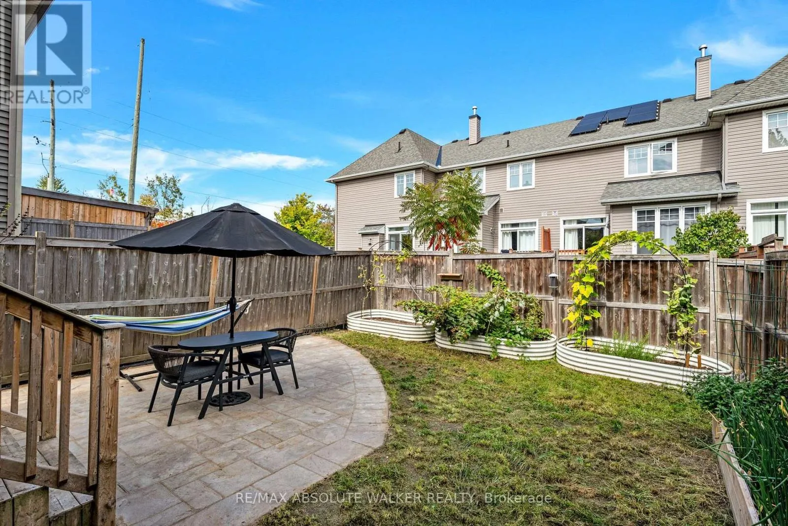 769 HAZELNUT CRESCENT