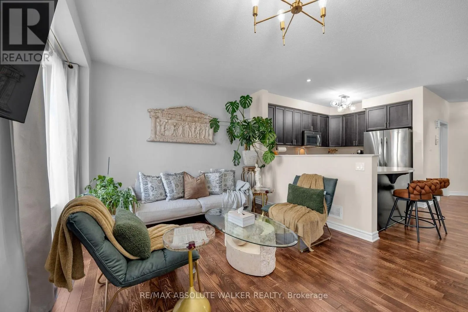 769 HAZELNUT CRESCENT