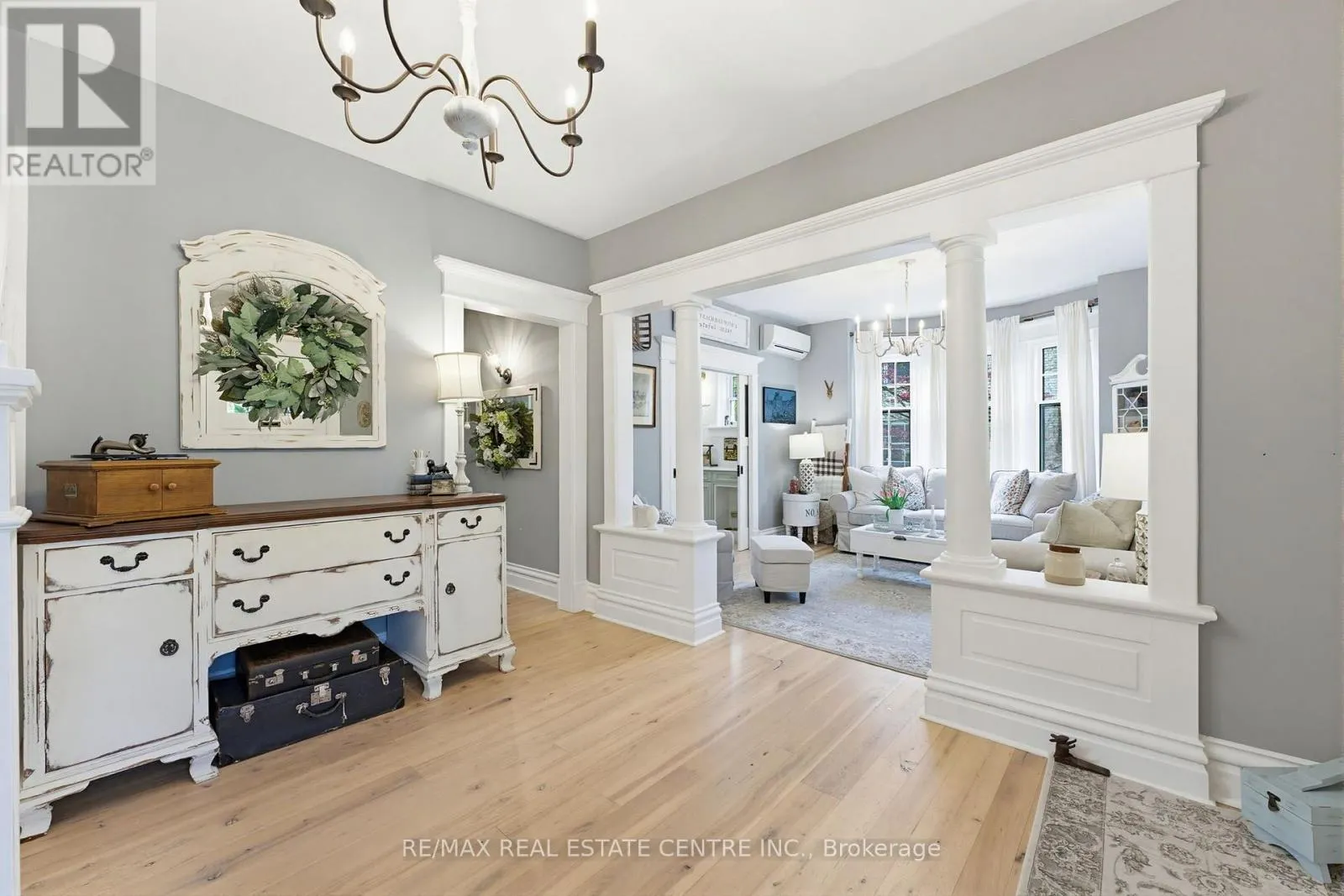 33 BRANT ROAD N
