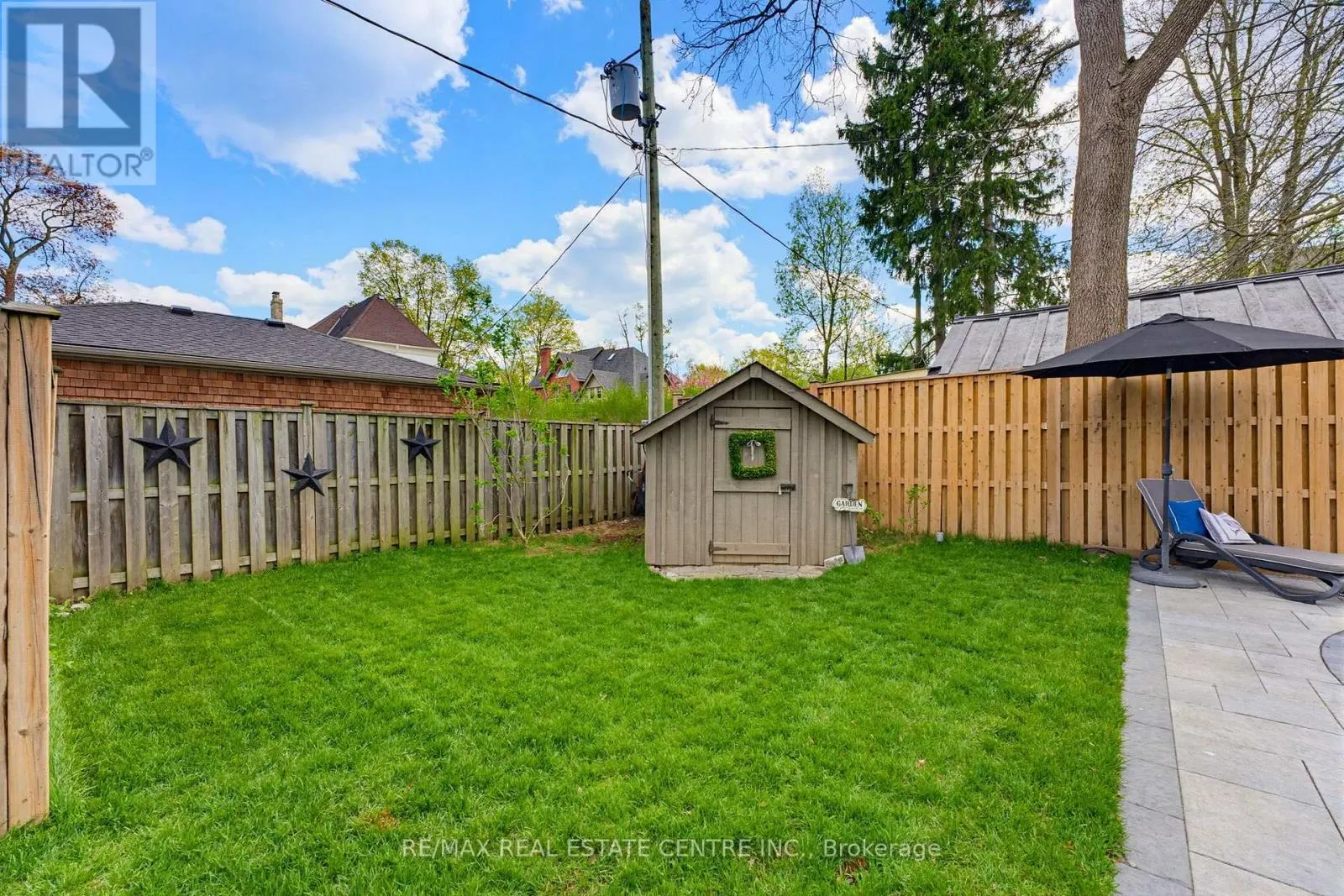 33 BRANT ROAD N