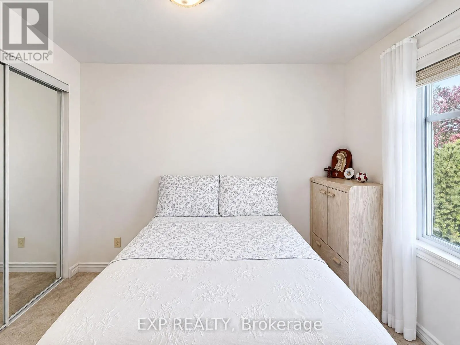 229 HIDDEN MEADOW AVENUE