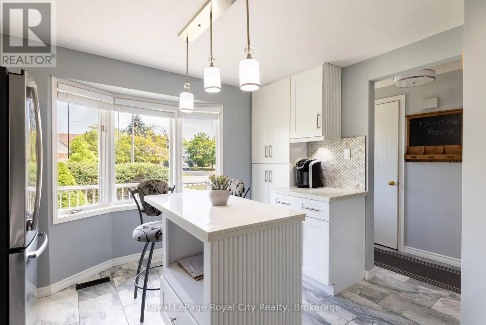 245 ELMIRA ROAD S