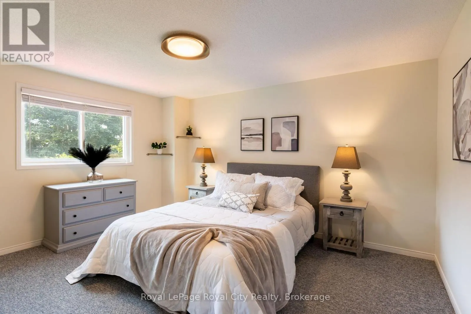 245 ELMIRA ROAD S