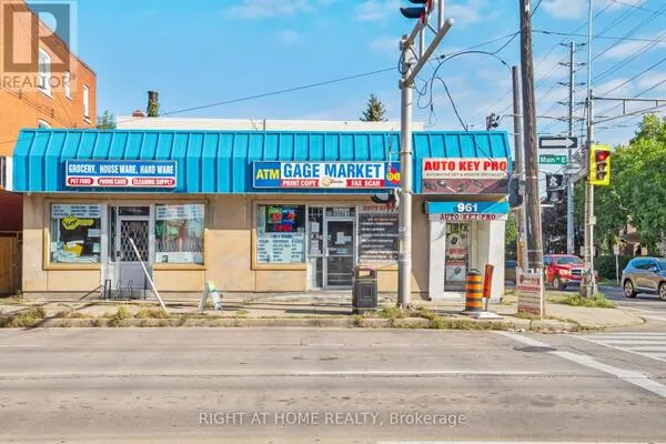 961 MAIN STREET E