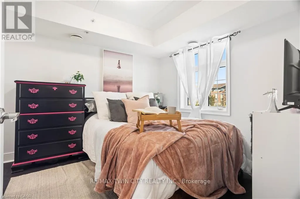 204 - 64 FREDERICK DRIVE