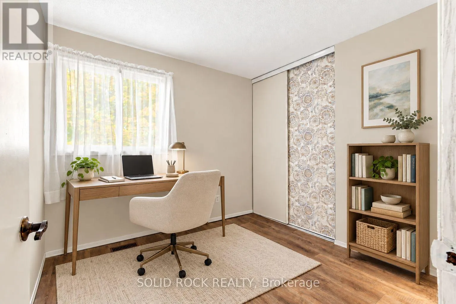 225 COLONEL DOUGLAS CRESCENT