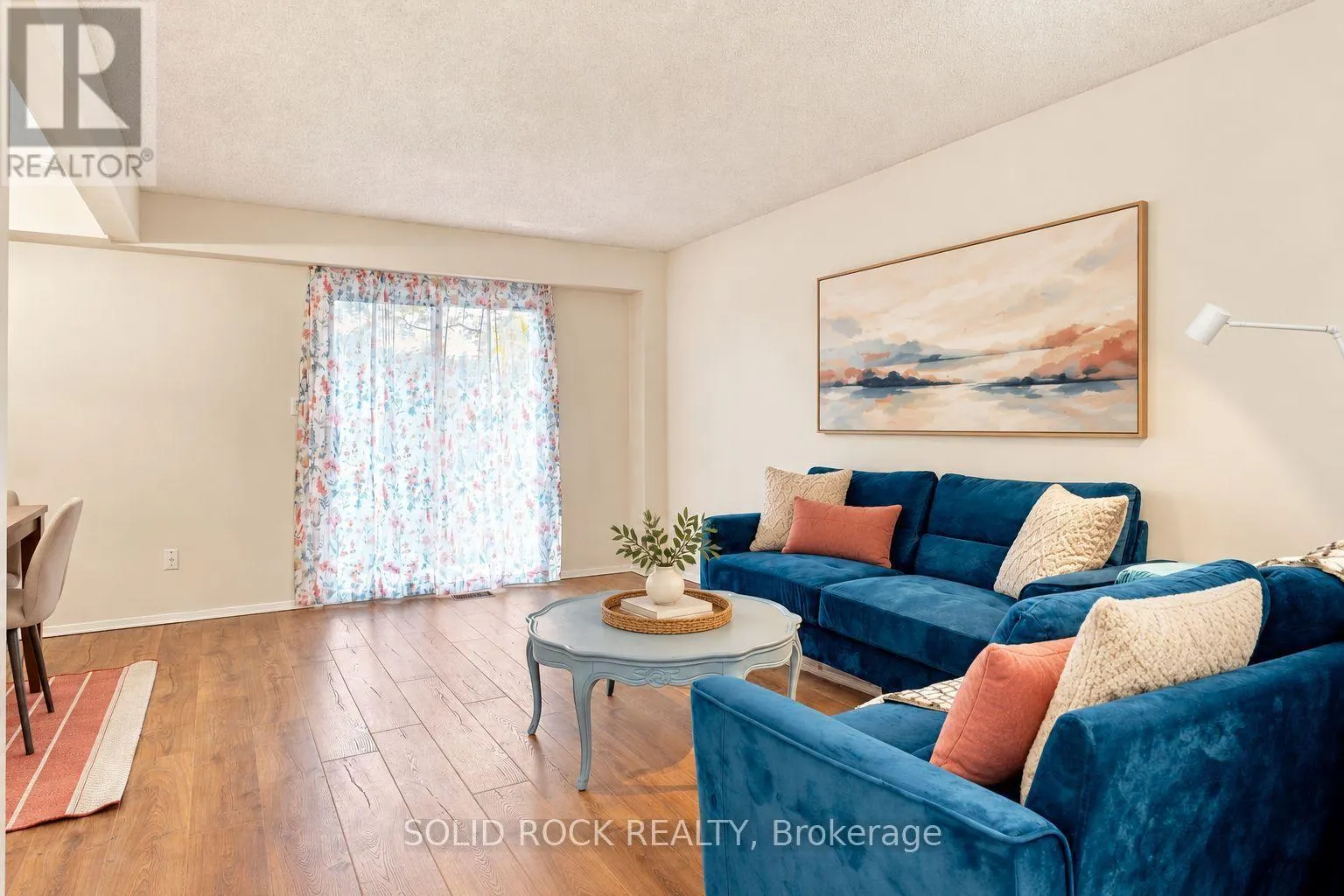 225 COLONEL DOUGLAS CRESCENT