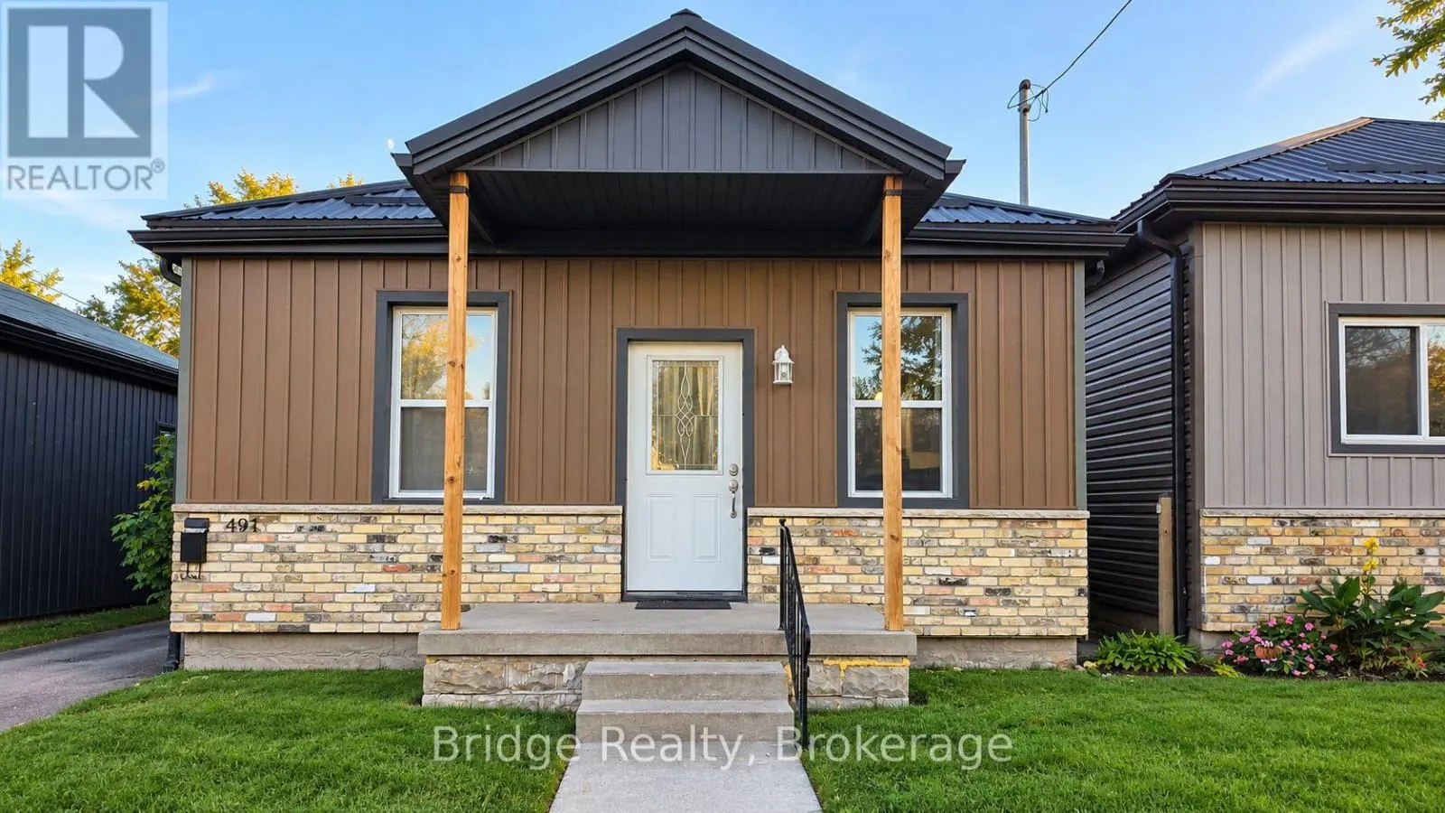 497 SIMCOE STREET
