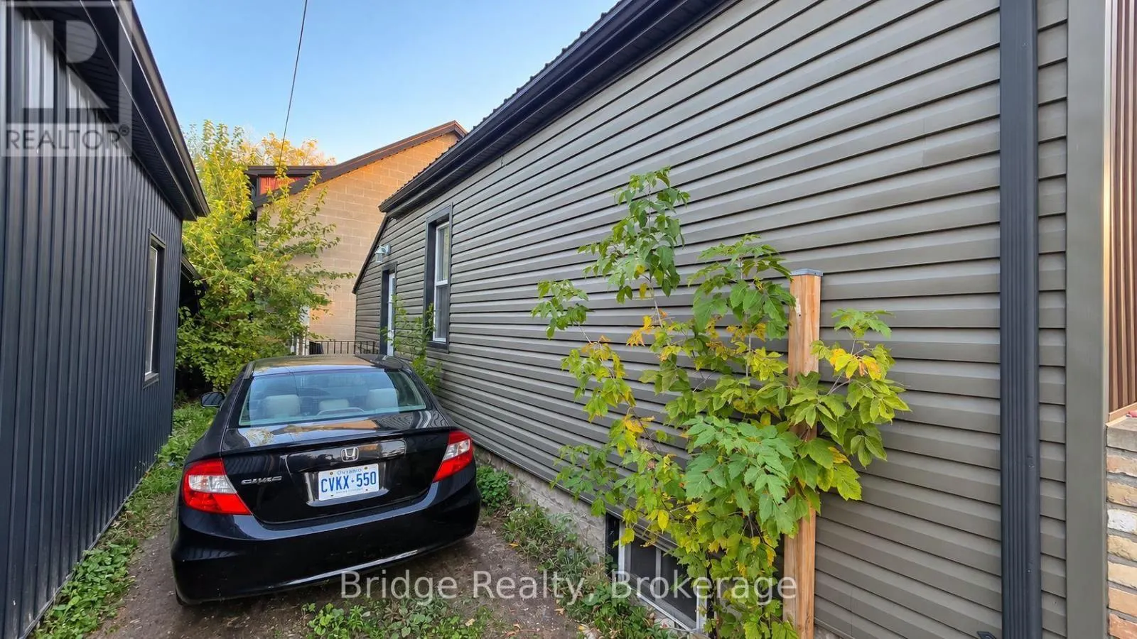 497 SIMCOE STREET