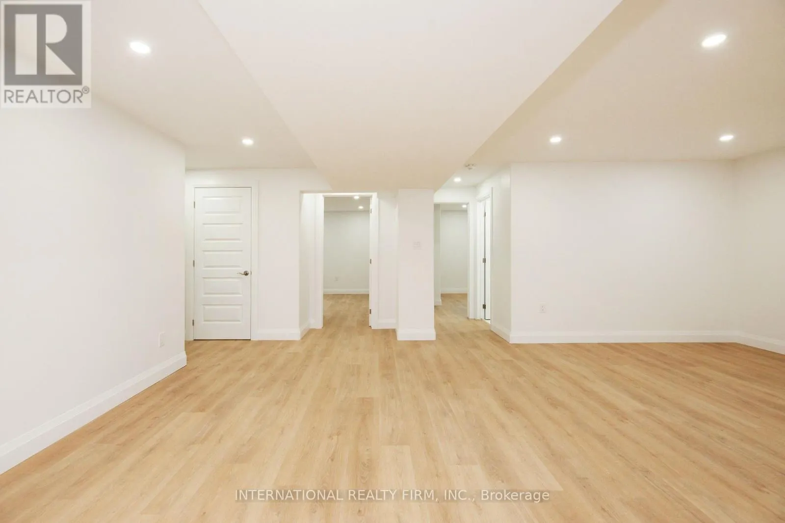 17 MCINTOSH AVENUE