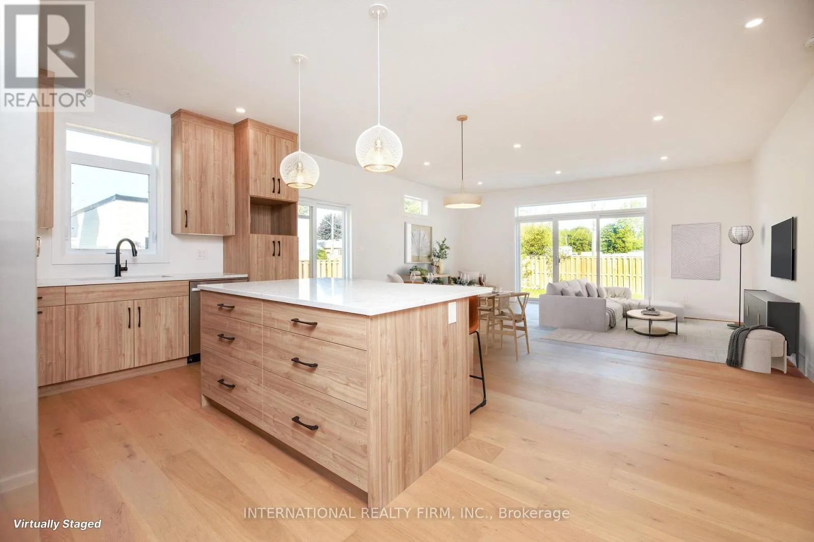 17 MCINTOSH AVENUE