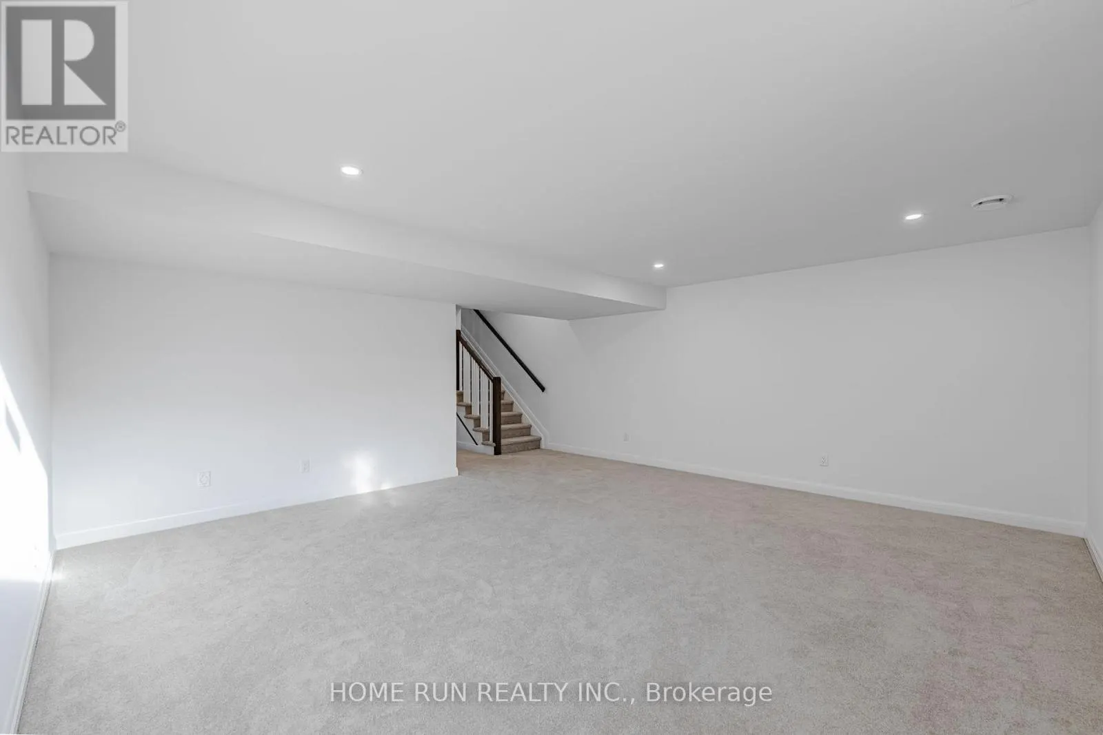 877 MOSES TENNISCO STREET