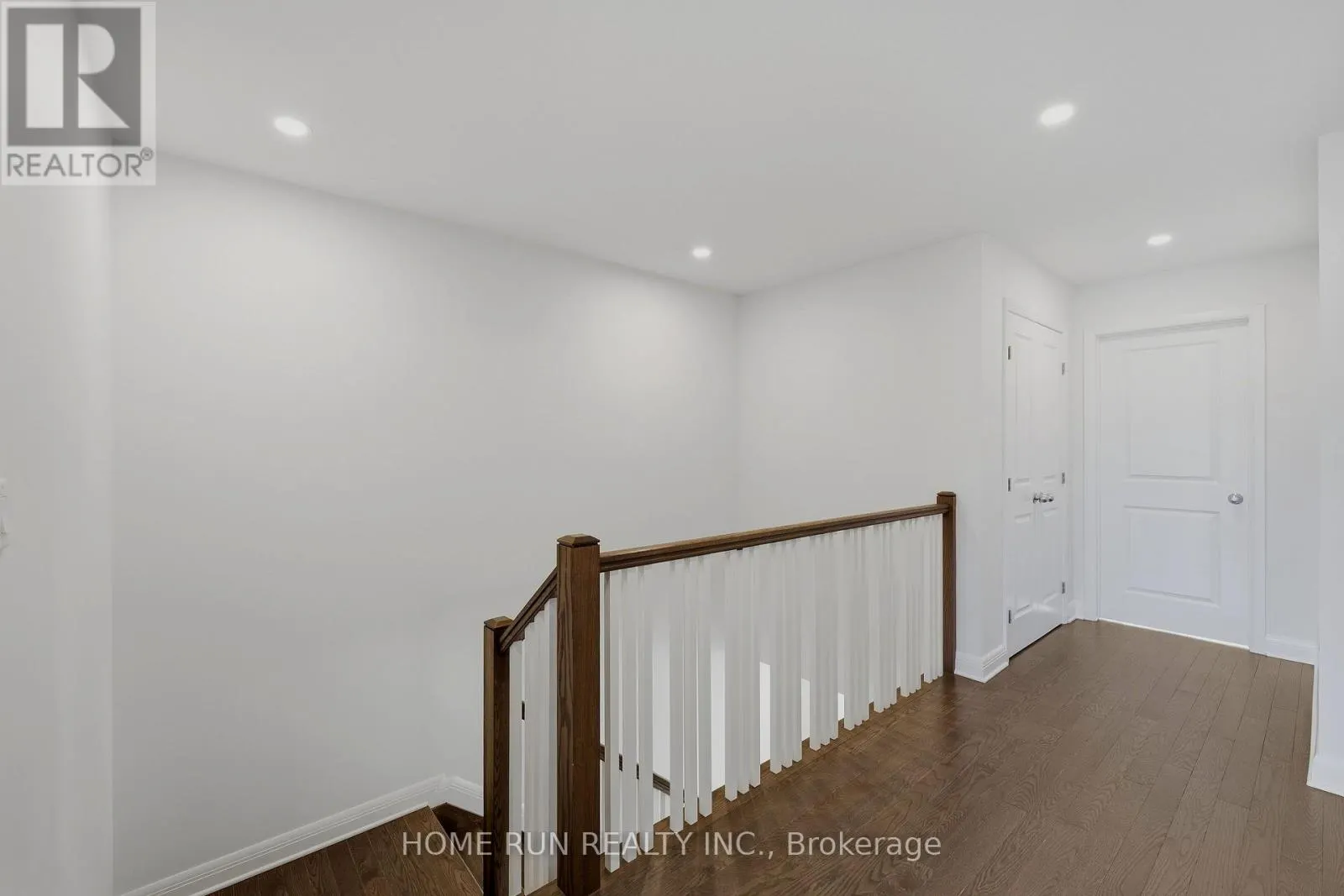 877 MOSES TENNISCO STREET
