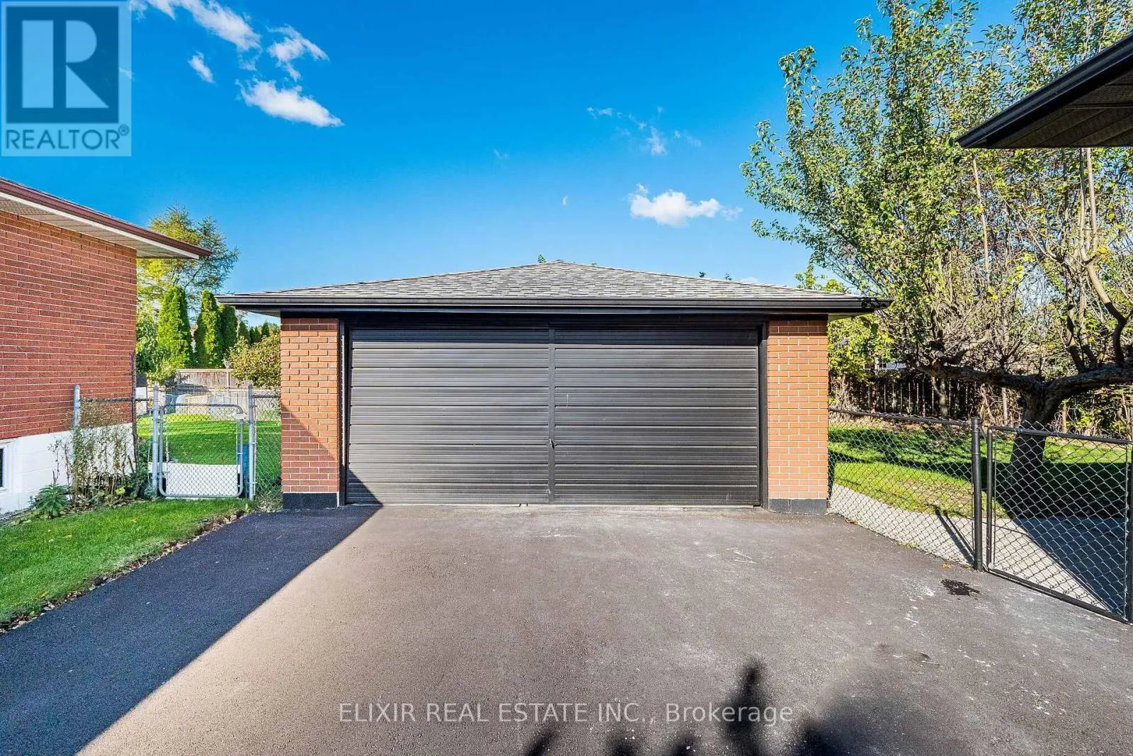 UPPER - 135 NUGENT DRIVE