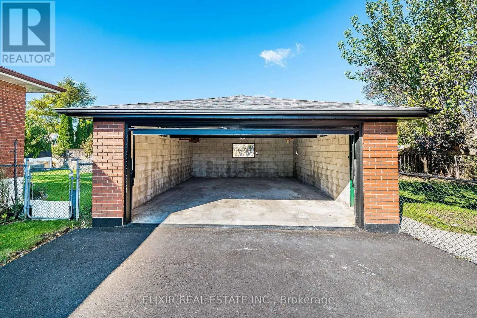 UPPER - 135 NUGENT DRIVE