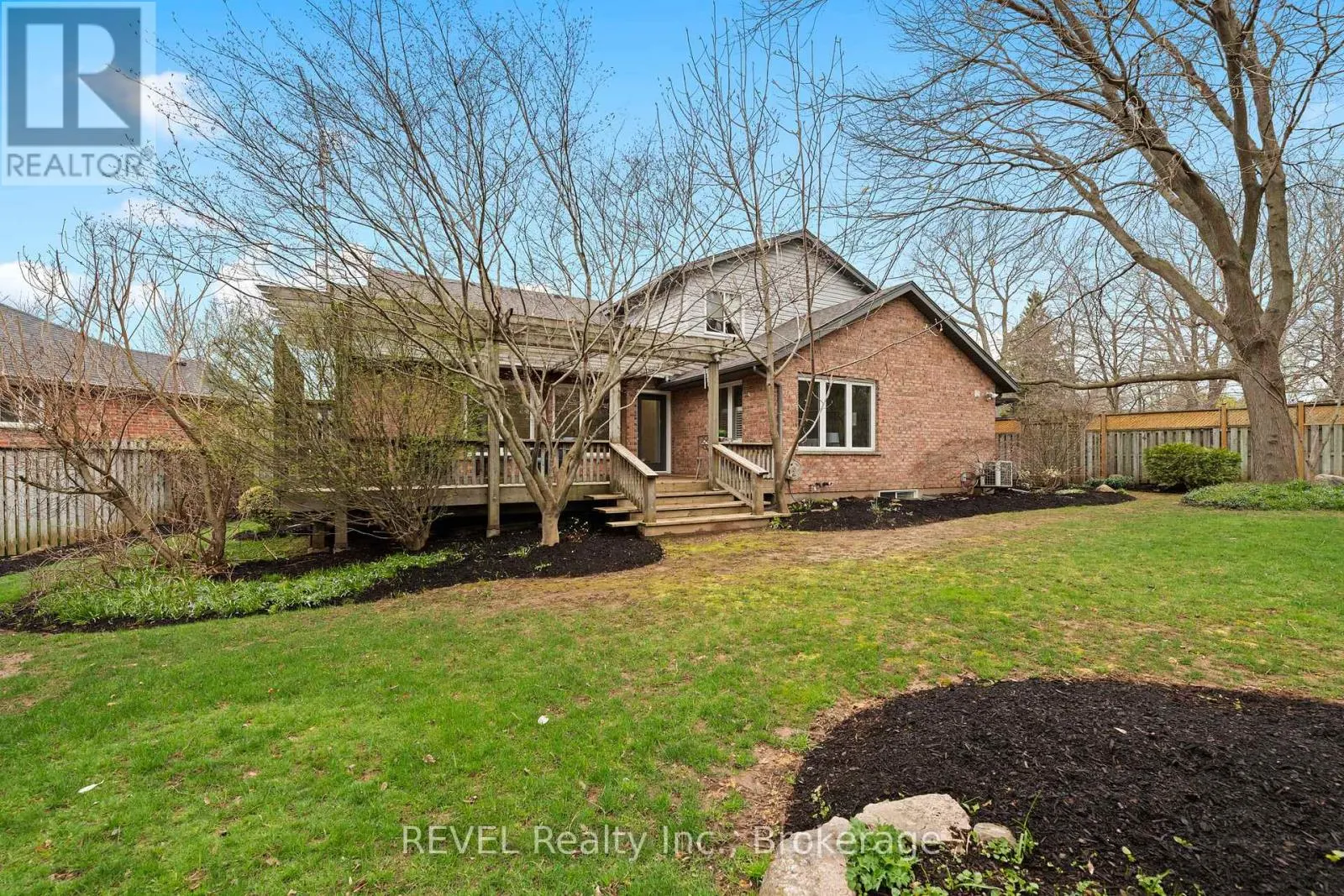 6839 IMPERIAL COURT