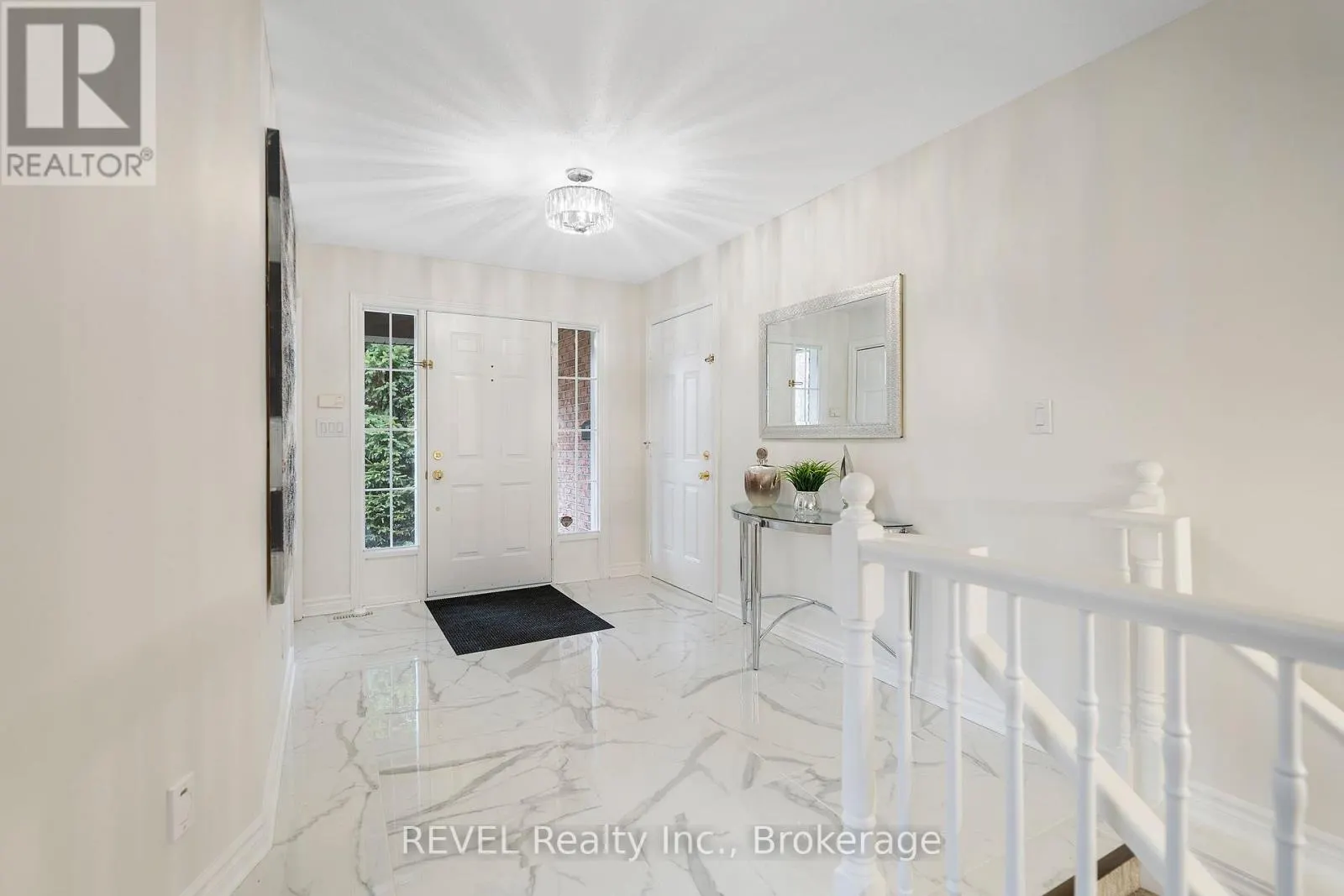 6839 IMPERIAL COURT