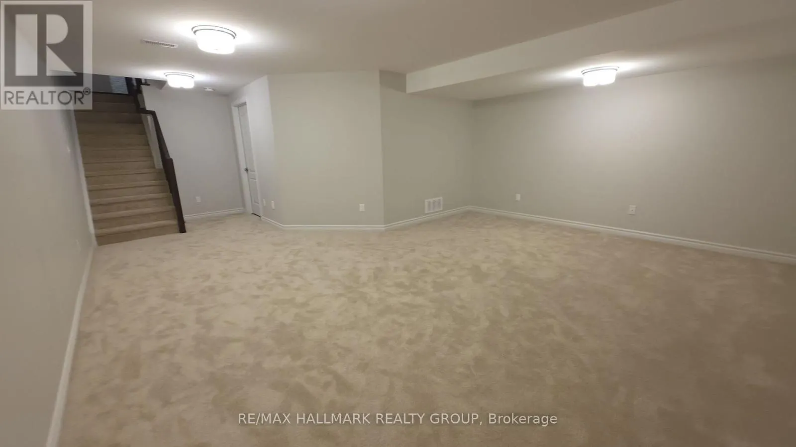62 MANDEVILLA CRESCENT