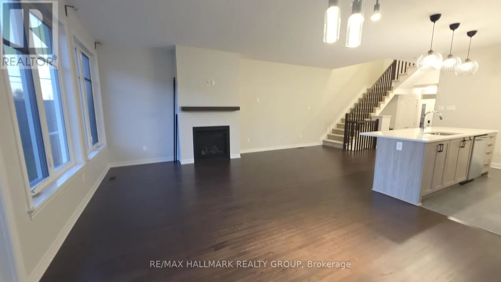 62 MANDEVILLA CRESCENT