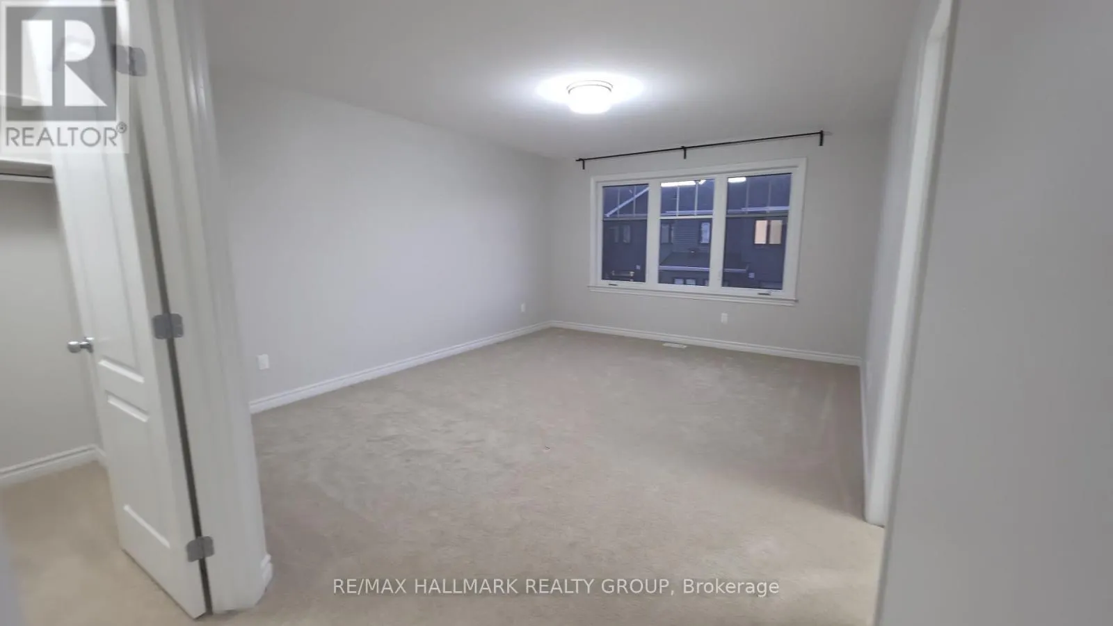 62 MANDEVILLA CRESCENT