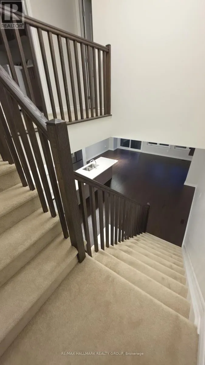 62 MANDEVILLA CRESCENT