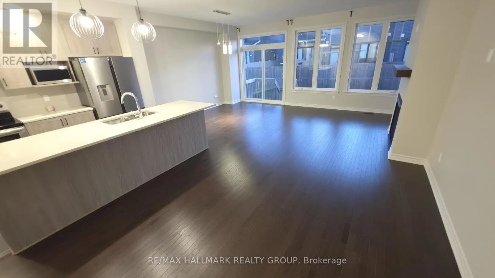 62 MANDEVILLA CRESCENT