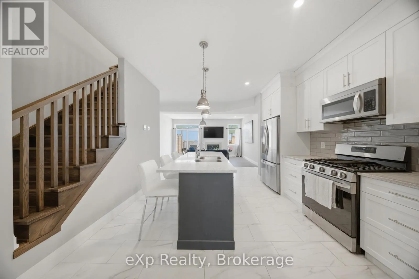 107 STEPHENSON WAY