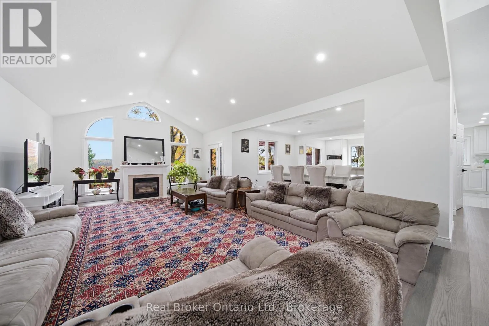 7709 WELLINGTON ROAD 22 ROAD