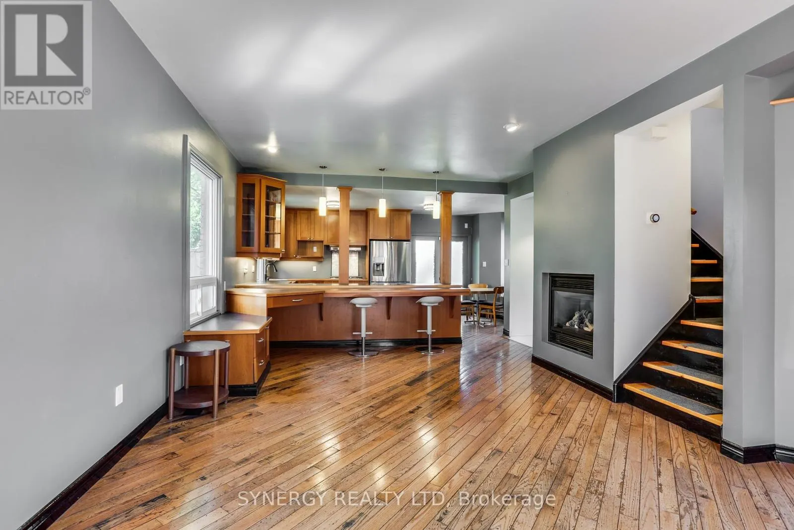 2 ERIE AVENUE