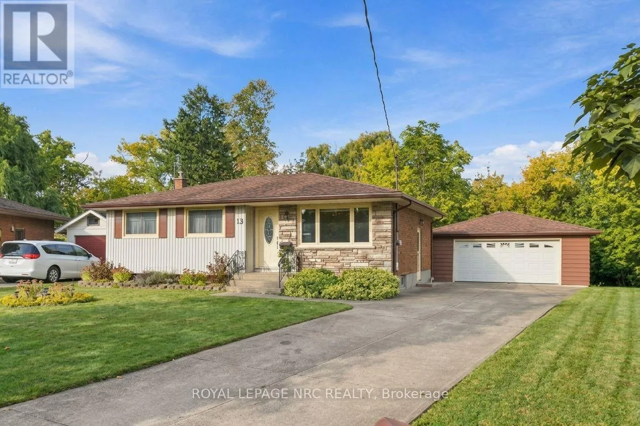 13 HARDWOOD GROVE