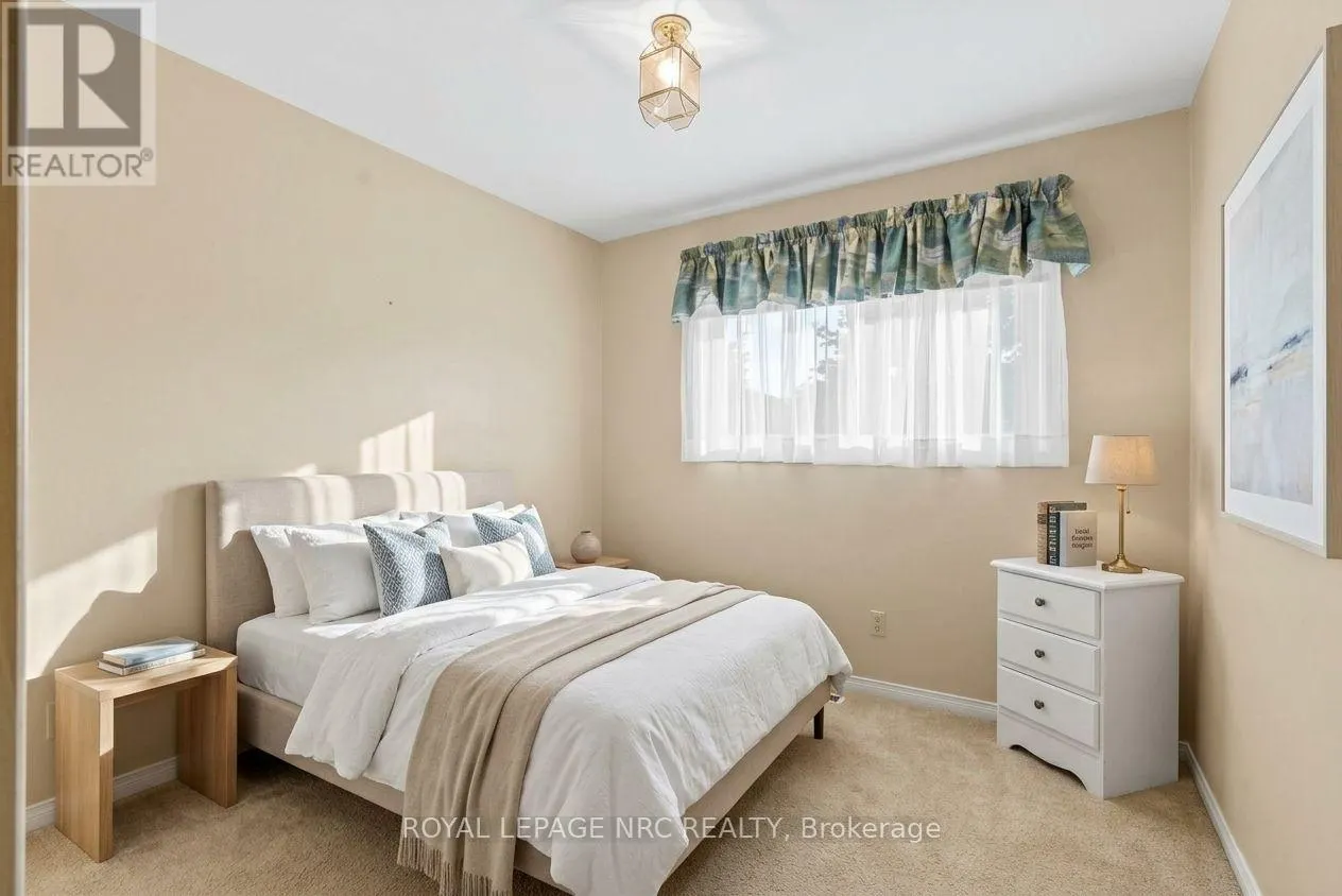 13 HARDWOOD GROVE