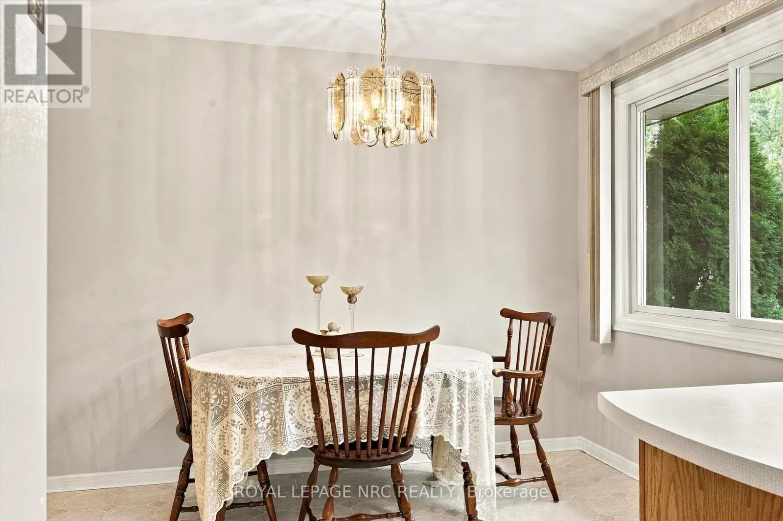 13 HARDWOOD GROVE