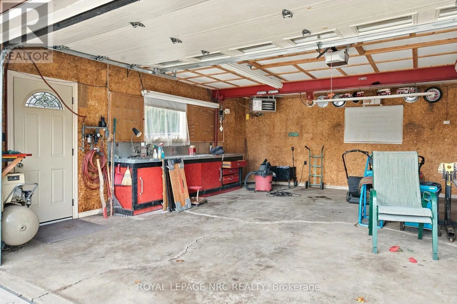 13 HARDWOOD GROVE