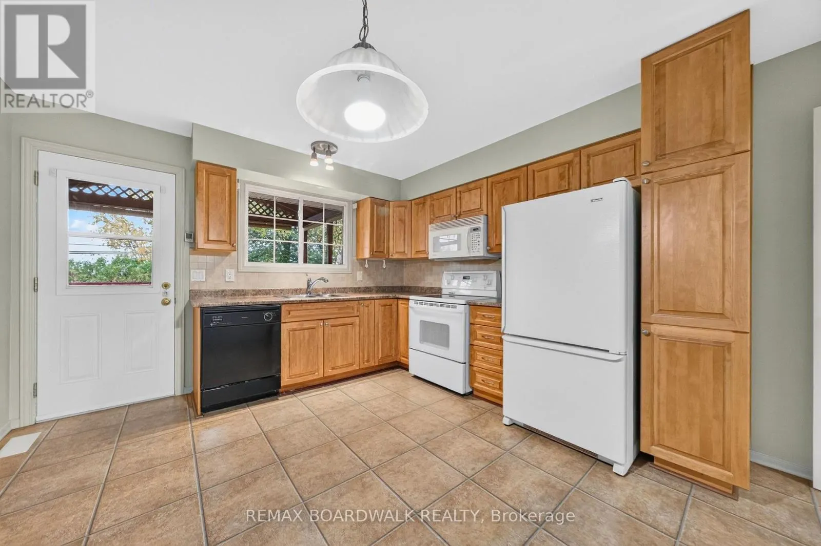 20 TRIPP CRESCENT