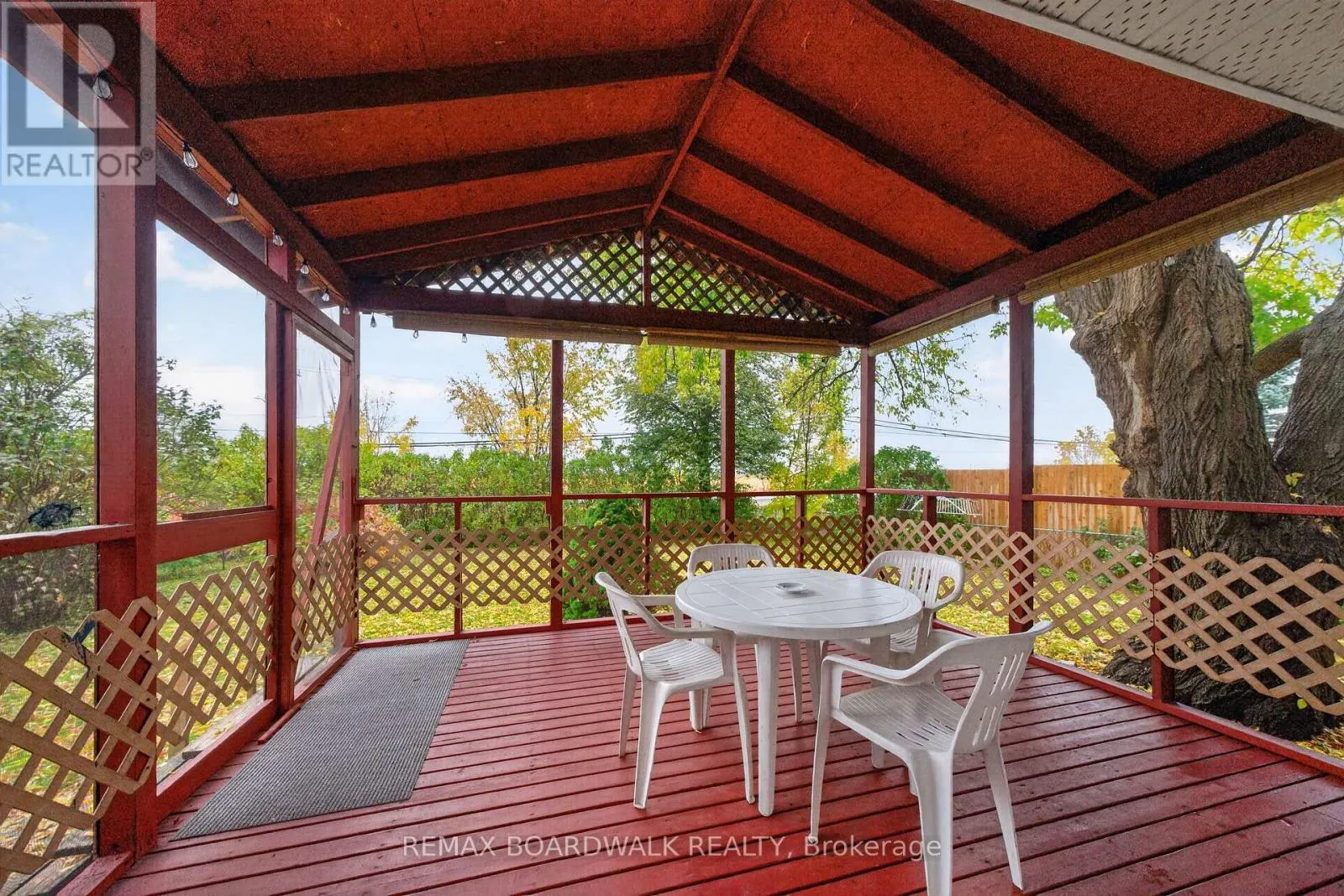 20 TRIPP CRESCENT
