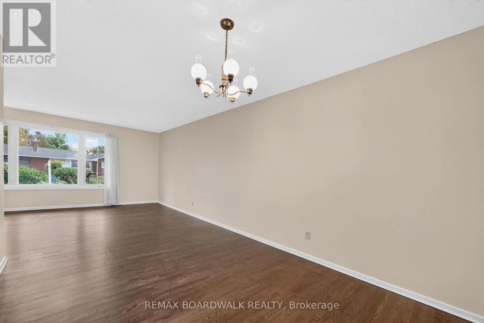 20 TRIPP CRESCENT