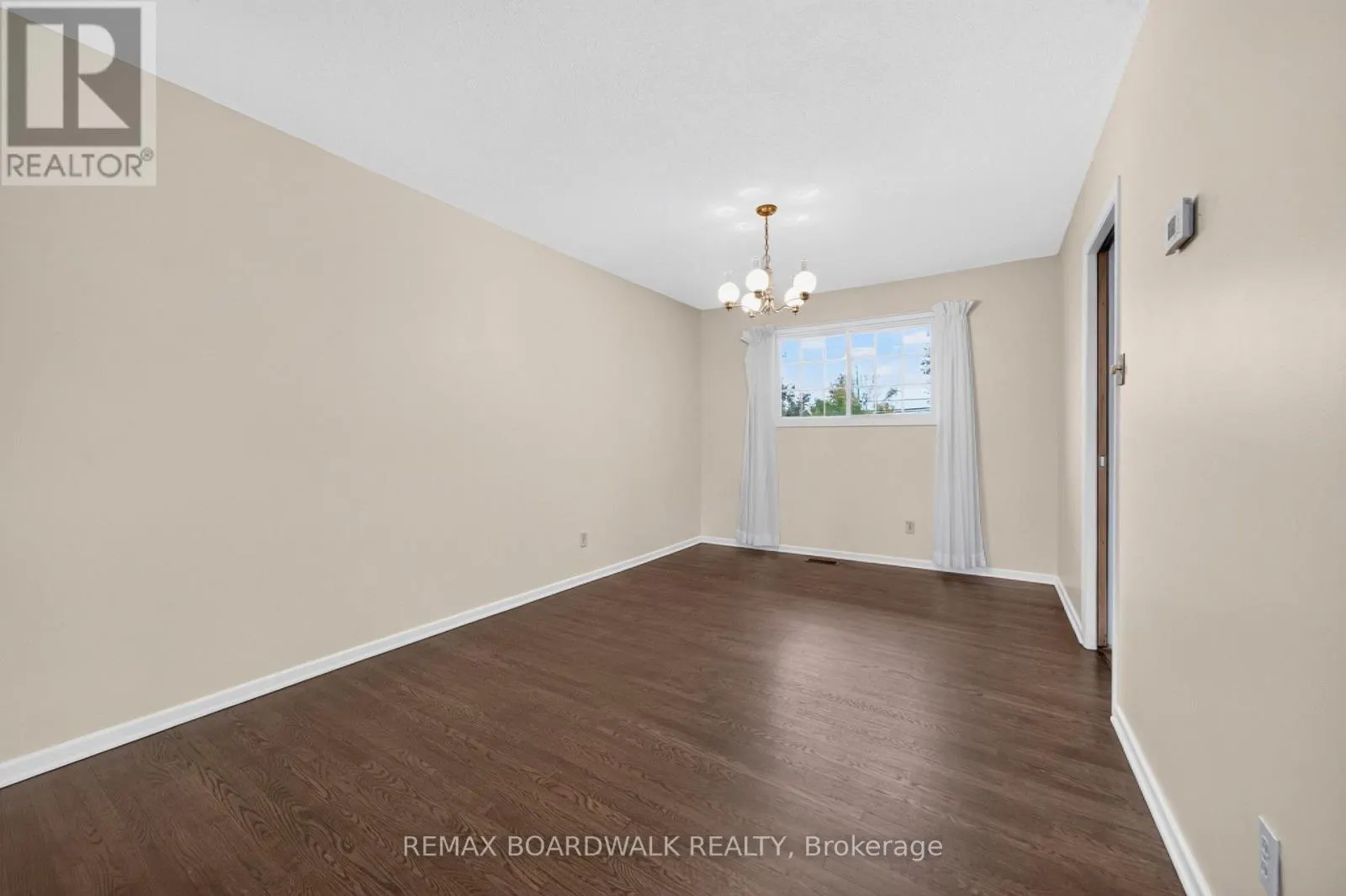 20 TRIPP CRESCENT