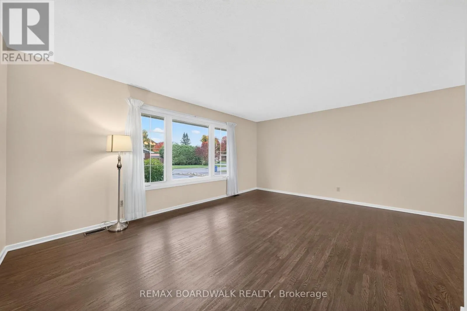 20 TRIPP CRESCENT