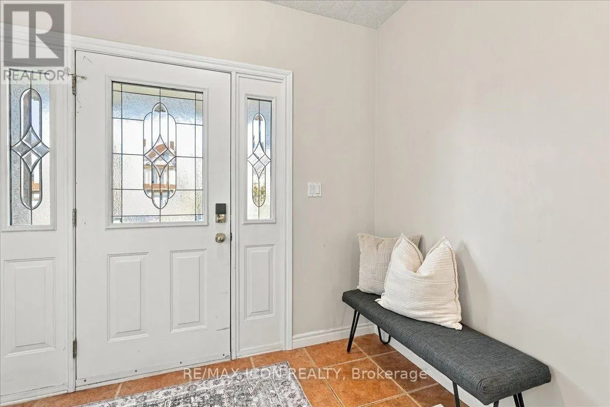 382 MOUNTAIN LAUREL CRESCENT