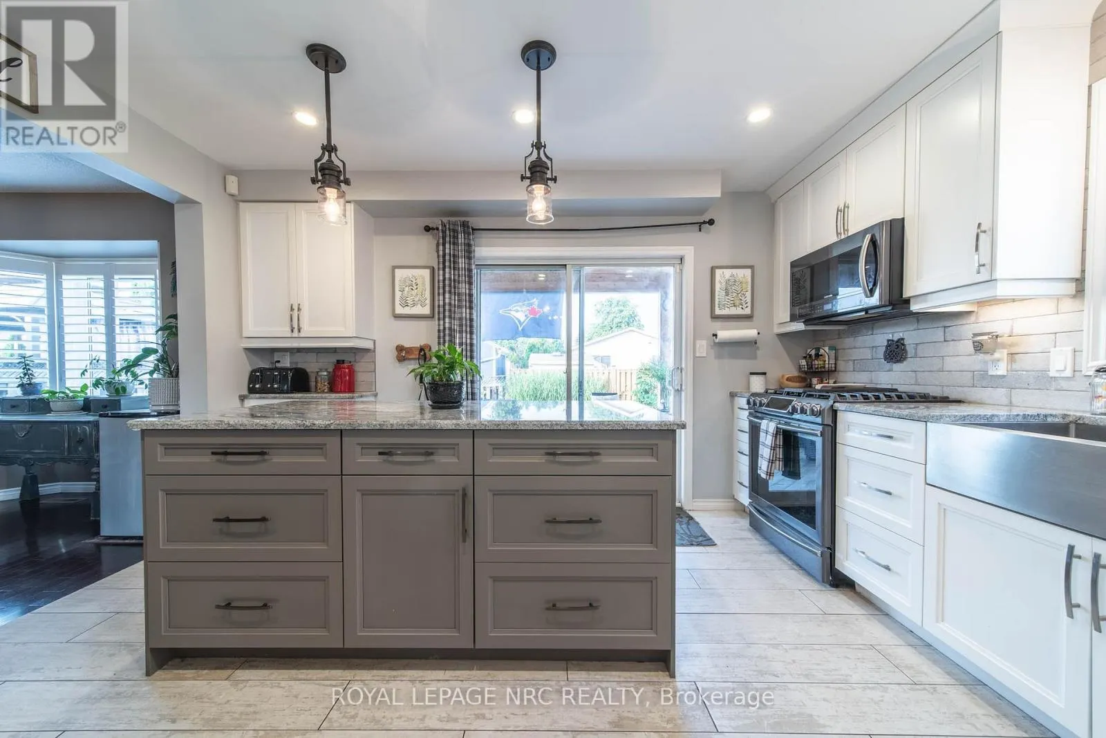 5830 ASPEN COURT